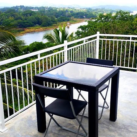 Mahaweli View Inn Kandy Ngoại thất bức ảnh