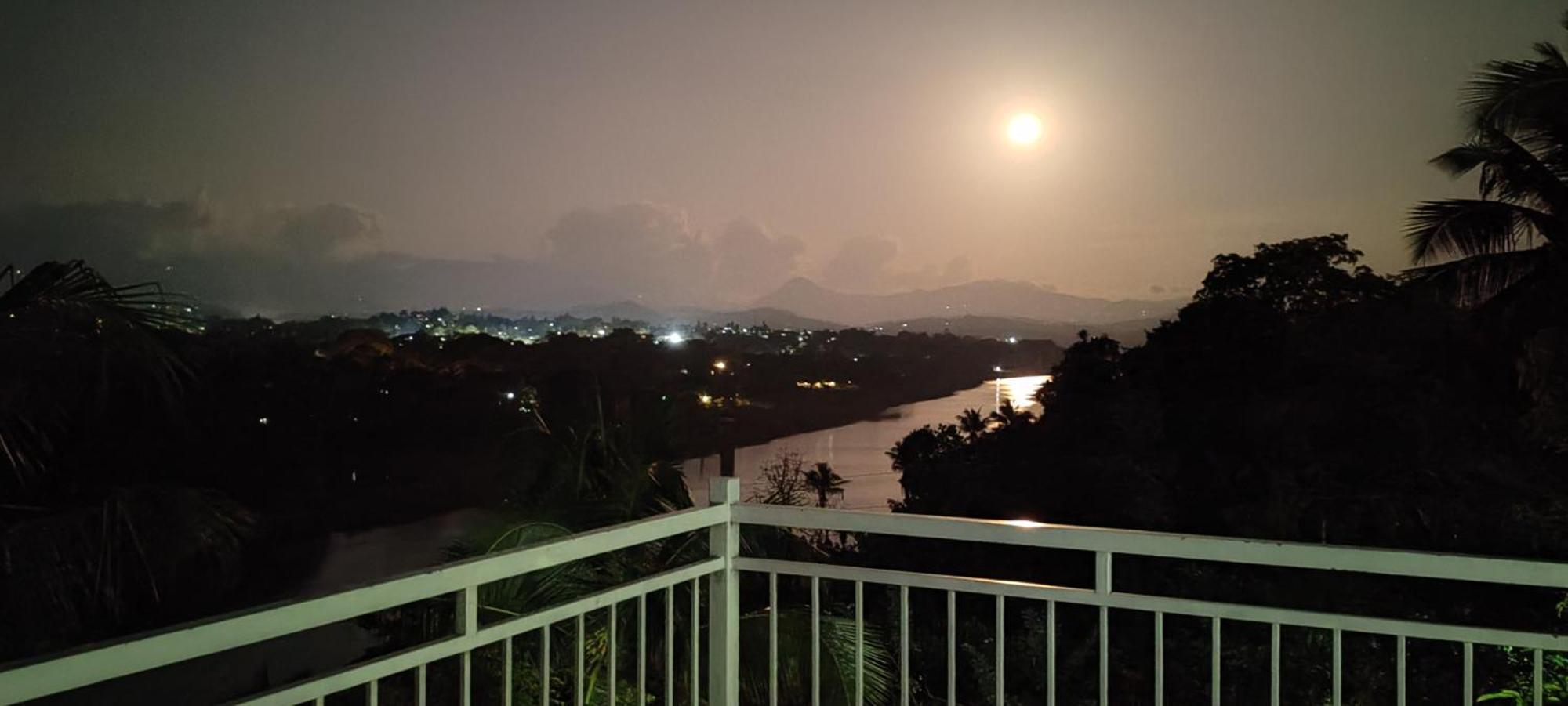 Mahaweli View Inn Kandy Ngoại thất bức ảnh