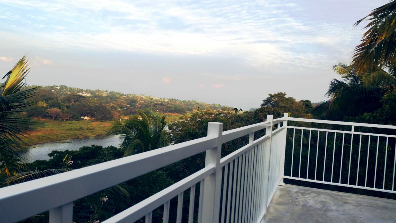 Mahaweli View Inn Kandy Ngoại thất bức ảnh