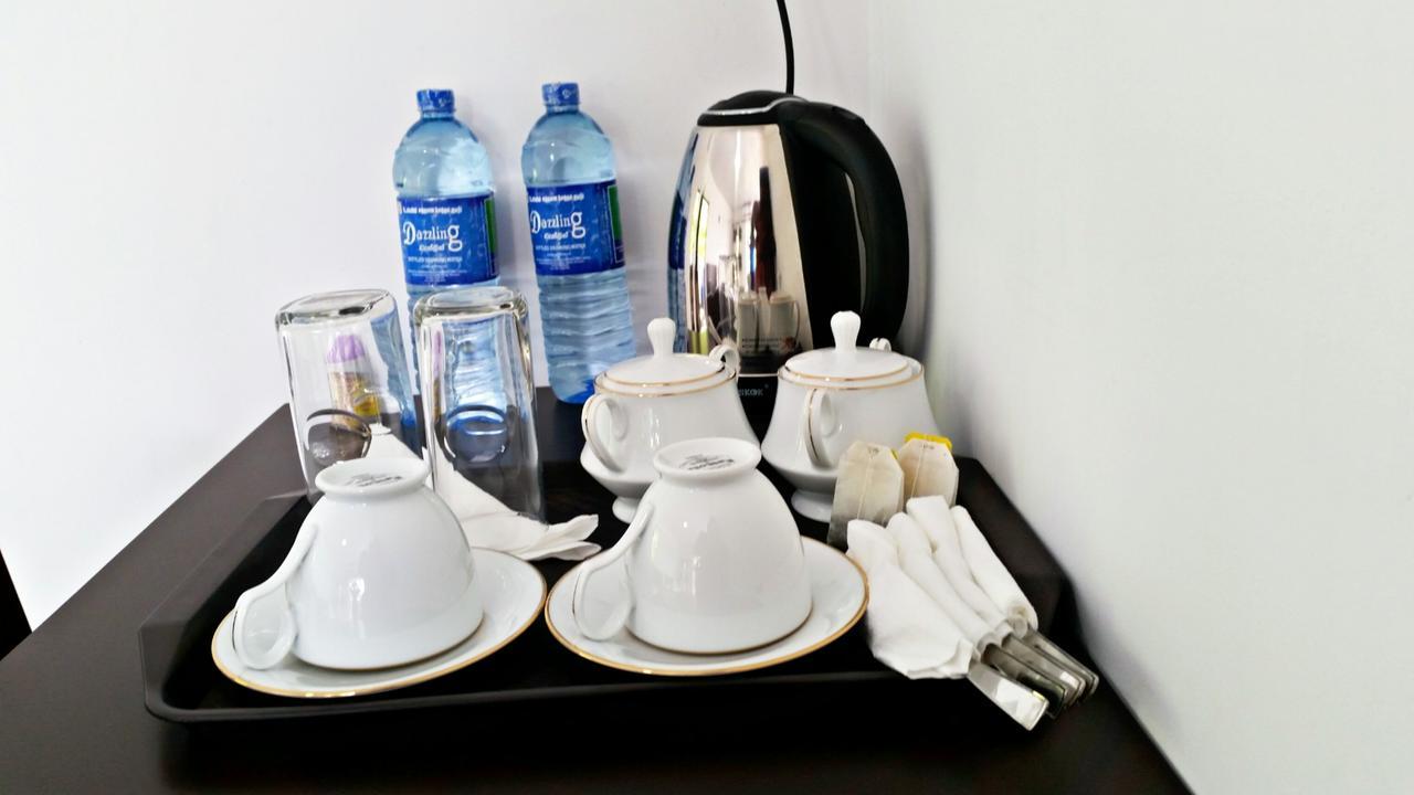 Mahaweli View Inn Kandy Ngoại thất bức ảnh