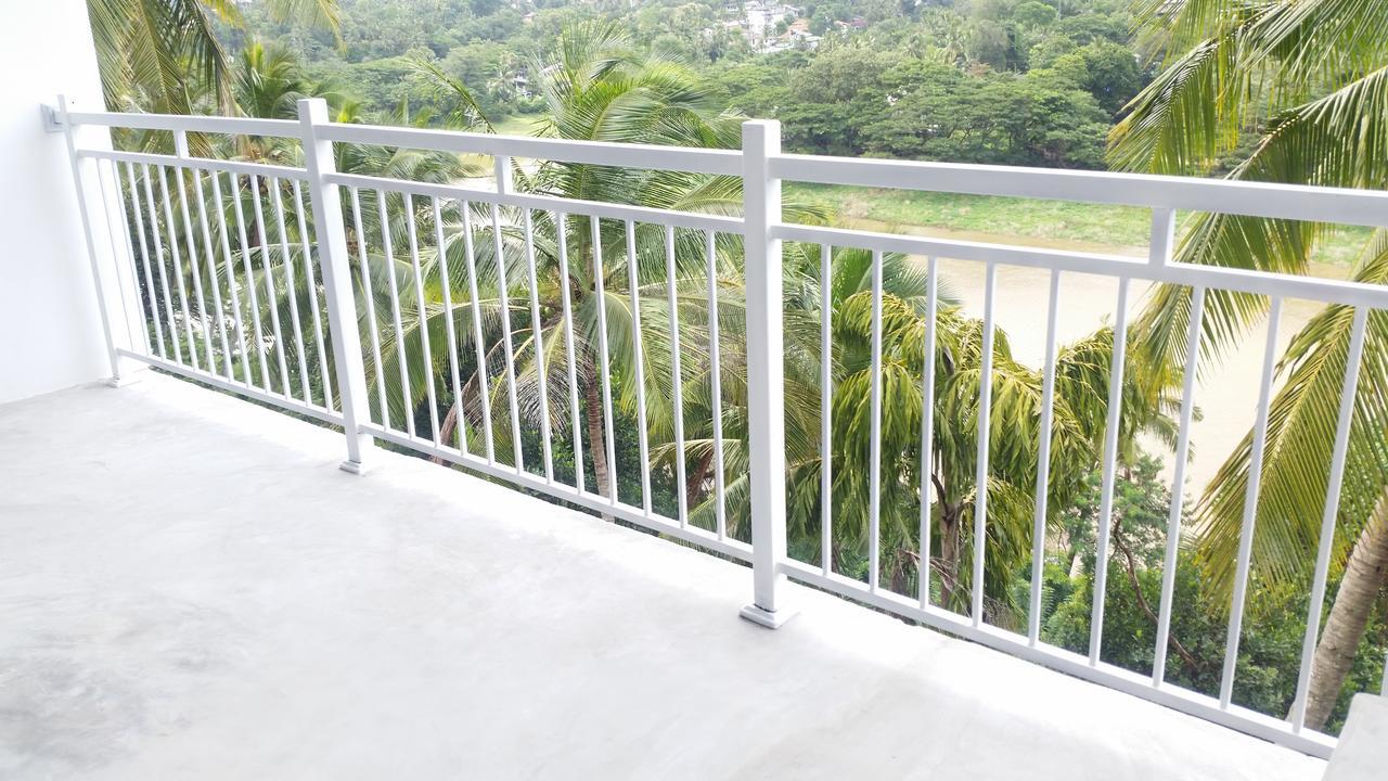 Mahaweli View Inn Kandy Ngoại thất bức ảnh